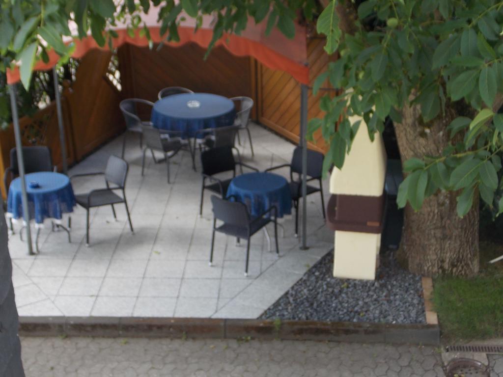 Gaestehaus "Am Weissen Stein" Cochem Ruang foto